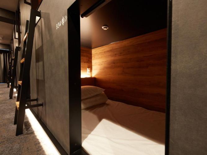 Rembrandt Cabin & Spa Shimbashi - Caters To Men Токио Экстерьер фото